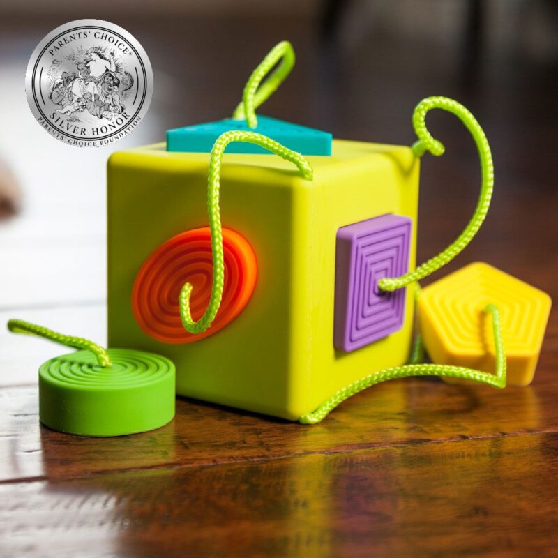 Cubo Encaje de Silicona Oombee Cube | FATBRAIN TOYS - Imagen 6